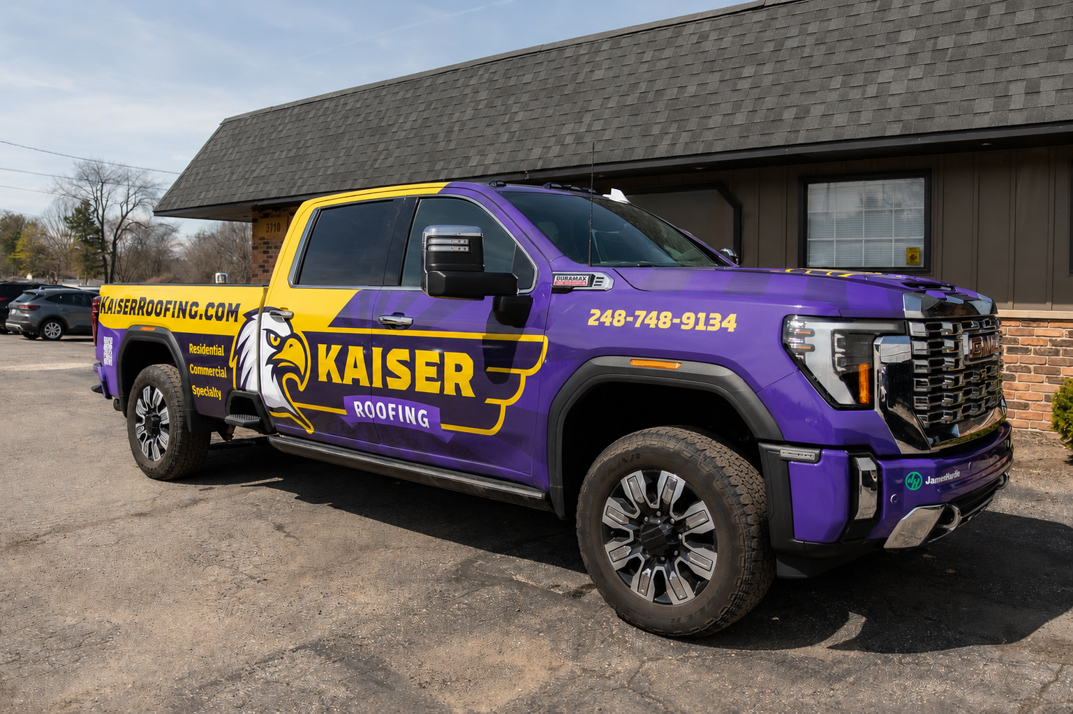 Kaiser Roofing Vehicle
